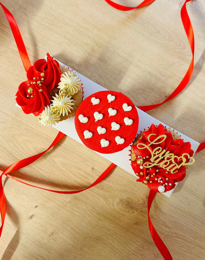 Box of 3 Christmas Cupcakes